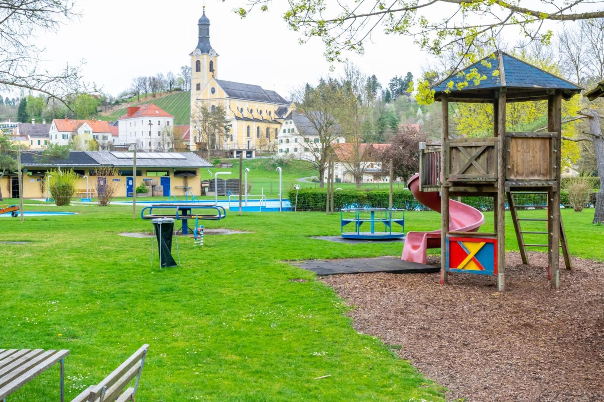 Ferienwohnung Am Freibad Leutschach Εξωτερικό φωτογραφία